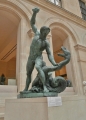 Socha Herkulese bojujícího s hadem