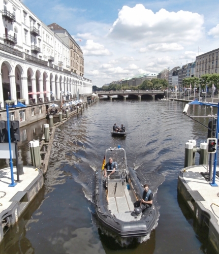 Plavba přes Kleine Alster