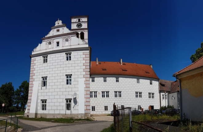 Žichovický zámeček.