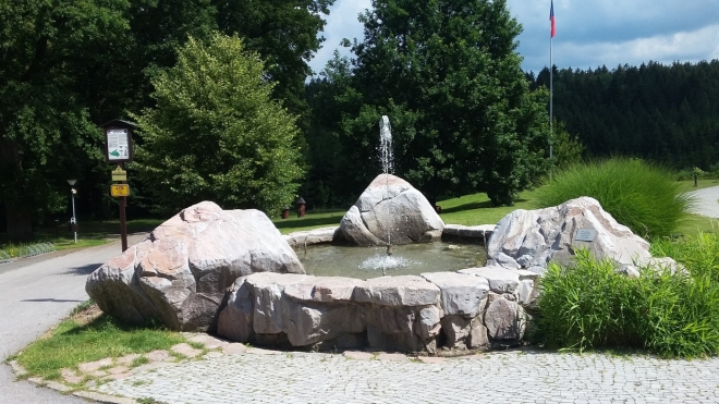 Fontána ve Studánce. 