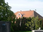 Pohled ze hřbitova