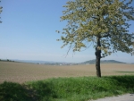 Po pravé straně, když pojedete směrem na Slaník, uvidíte náš výchozí bod - Strakonice (foceno v dubnu)