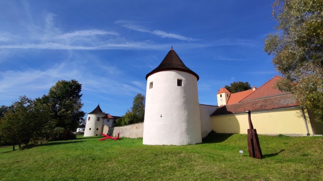 Tvrz Žumberk. 
