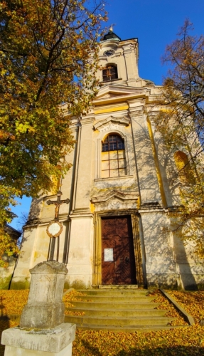 Kostel sv. Václava ve Vysoké. 