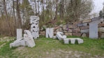 Monument Nomen Omen.