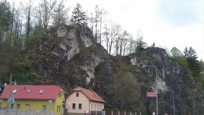 Šeptouchovská skála v Ledči nad Sázavou. 