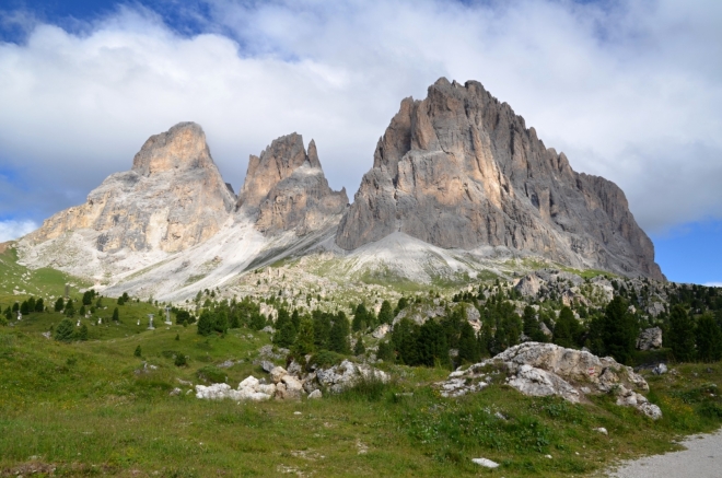 Sassolungo od Passo Sella. 