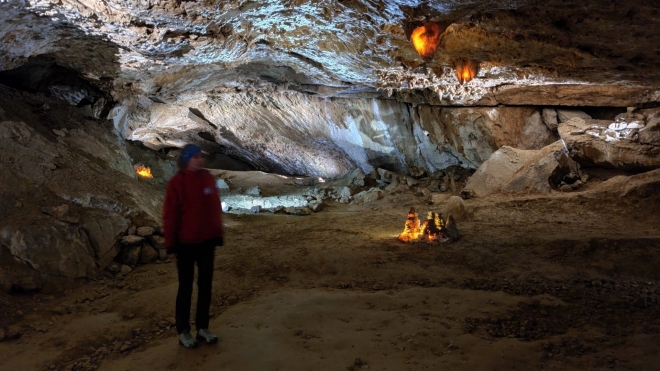 V Obří ledové jeskyni (Reiseneishöhle)... 