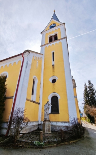 Kostel v Černé v Pošumaví.