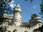 Hradby s věží
