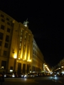 Osvětlená Česká národní banka v noci