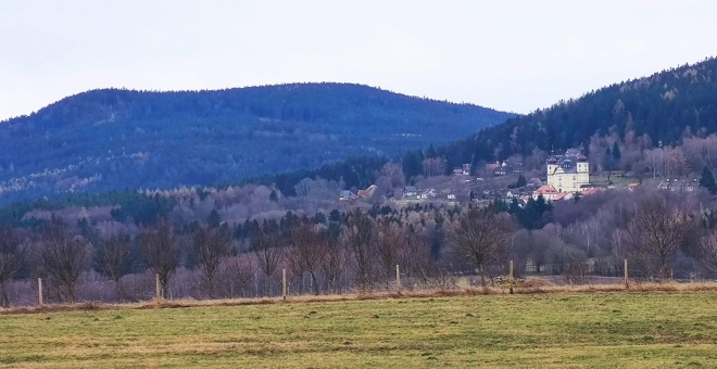Únor