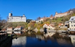 Hrad Rožmberk stojí vysoko nad Vltavou...