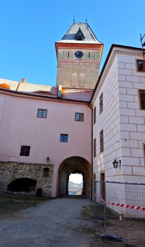 Hodinová věž.