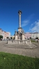 Mariánský sloup byl na broumovském náměstí postaven v roce 1706. Kolem sloupu jsou umístěny sochy osmi svatých. Na vrcholu sloupu je sousoší Panny Marie s Ježíškem. (Mapy.com)