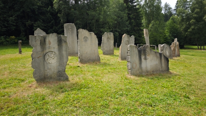 Zdoňovské menhiry...