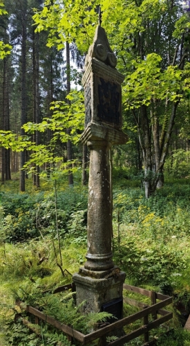 Trojmezní kámen z roku 1661.