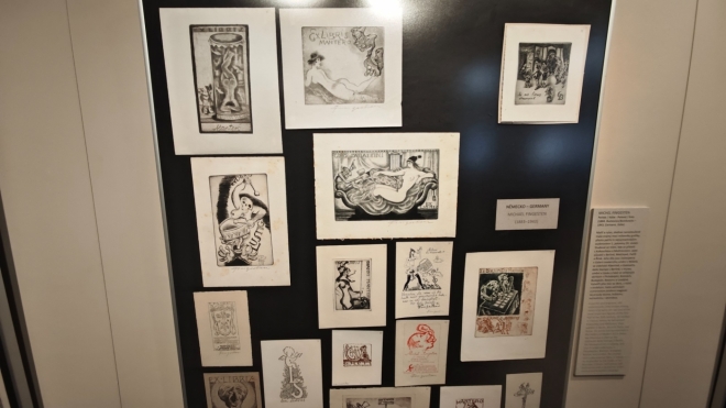 Výstava Ex libris. Ex libris v latině znamená doslova z knih, ve smyslu: Tato kniha je z knih pana XY. Do češtiny se překládá jako knižní značka...