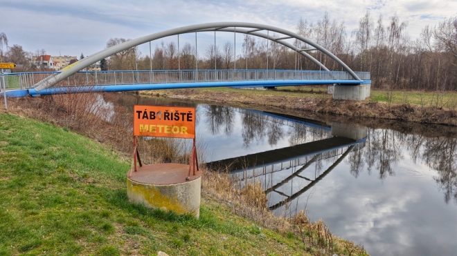 Lávka přes Vltavu  u Meteorů.