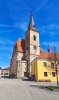 Kostel ve Chvalšinách stojí zhruba uprostřed protáhlého náměstí při starodávné silnici mezi Českým Krumlovem a Prachaticemi a je zasvěcen sv. Maří Magdaleně. Díky znamenitým objevům restaurátorů v devadesátých letech našeho století při odkrývání a obnovování maleb v kostele jsme se o něm dozvěděli mnohem víc, než bylo donedávna známo. (Mapy.vom)
